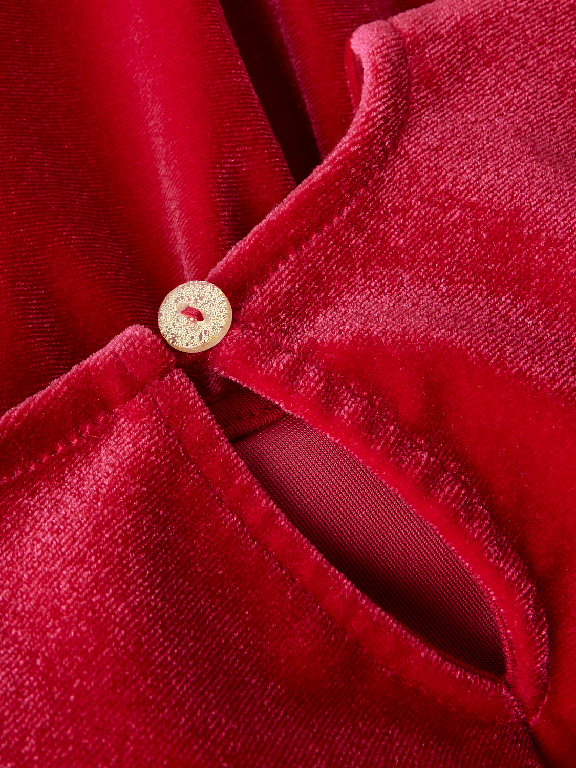 model_shot-front_full